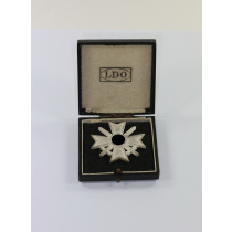 Kriegsverdienstkreuz 1. Klasse mit Schwertern, Hst. L58 an Schraubscheibe, im LDO Etui