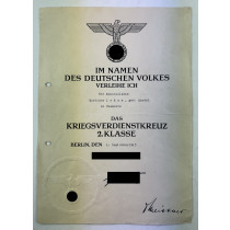 Urkunde Kriegsverdienstkreuz 2. Klasse für eine Frau (!)