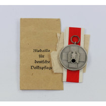 Medaille für Deutsche Volkspflege, in Verleihungstüte Hauptmünzamt Wien