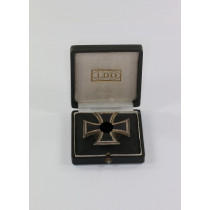  Eisernes Kreuz 1. Klasse 1939, Hst. L/50, an Schraubscheibe, im LDO Etui