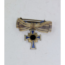  Miniatur Mutterkreuz in Gold an Schleife