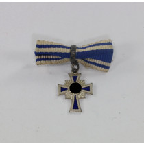  Miniatur Mutterkreuz in Silber an Schleife, Variante (!)