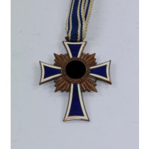 Mutterkreuz in Bronze