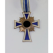 Mutterkreuz in Bronze