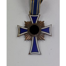 Mutterkreuz in Bronze