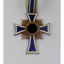 Mutterkreuz in Bronze (3. Stufe)