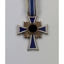  Mutterkreuz in Bronze, Der Deutschen Mutter