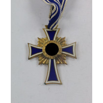  Mutterkreuz in Gold, 16. Dezember 1938 Adolf Hitler