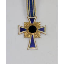 Mutterkreuz in Gold