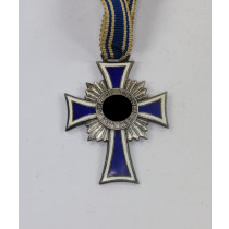  Mutterkreuz in Silber, 16. Dezember 1938 Adolf Hitler