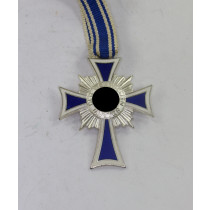 Mutterkreuz in Silber, 16. Dezember 1938 Adolf Hitler