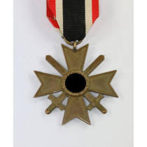 Kriegsverdienstkreuz 2. Klasse mit Schwertern, Buntmetall