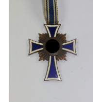 Mutterkreuz in Bronze