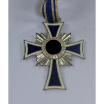  Mutterkreuz in Silber (Zweite Stufe)