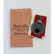 Ostmedaille, Hst. 19, in Verleihungstüte, Hauptmann Fritz Merkl