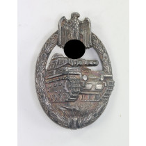 Panzerkampfabzeichen in Silber, Hst. W (Karl Wurster, Markneukirchen), Zink (!)