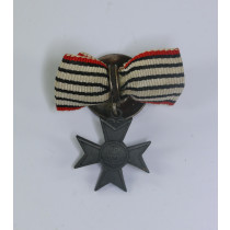 Preußen, Knopflocjdekoration mit 16 MM Miniatur Verdienstkreuz für Kriegshilfsdienst