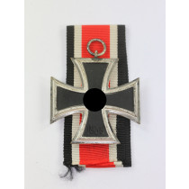 Eisernes Kreuz 2. Klasse 1939, Petz & Lorenz, einteilig, nicht magnetisch (!)