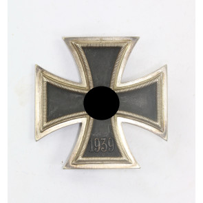  Eisernes Kreuz 1. Klasse 1939, Hst. L/11 ohne(!) Kasten (Wilhelm Deumer, Lüdenscheid)