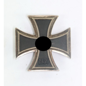  Eisernes Kreuz 1. Klasse 1939, Hst. L/52, zentral (C.F. Zimmermann, Pforzheim)