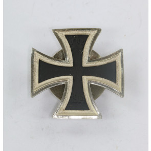 Eisernes Kreuz 1. Klasse 1914, in der Form von 1939, an Schraubscheibe, Hst. L/52 (C.F. Zimmermann, Pforzheim)