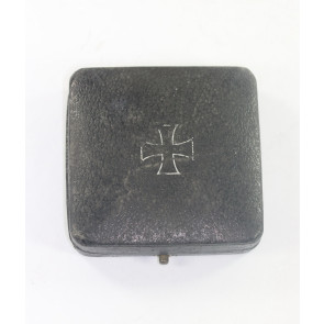 Etui Eisernes Kreuz 1. Klasse 1939, gewölbter Deckel
