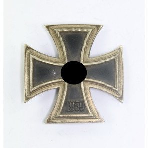 Frühes Eisernes Kreuz 1. Klasse 1939, an Schraube und Scheibe, C.E, Juncker, Berlin, nicht magnetisch