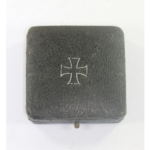 Frühes Etui Eisernes Kreuz 1. Klasse 1939 (gewölbter Deckel)