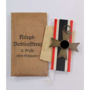 Kriegsverdienstkreuz 2. Klasse (ohne Schwerter), Hst. 1, in Verleihungstüte Deschler & Sohn München