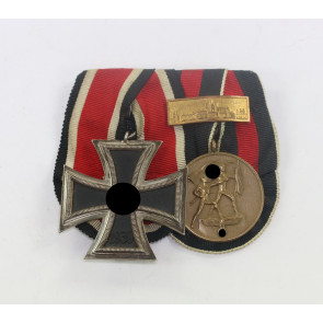 Ordenschnalle Eisernes Kreuz 2. Klasse 1939, Anschlußmedaille Sudetenland mit Spange Prager Burg
