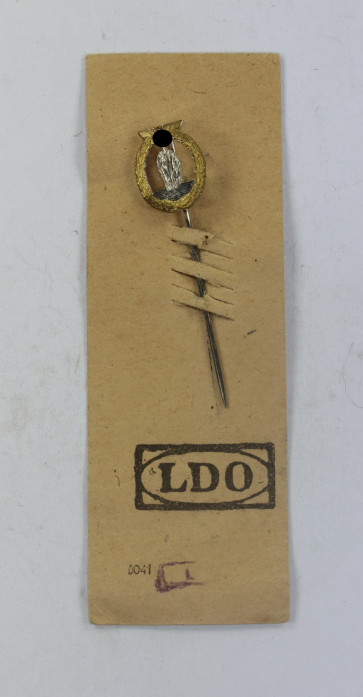  16 MM Miniatur Minensucher Kriegsabzeichen, Hst. L/21 auf LDO Steckkarte (Förster & Barth, Pforzheim) - Militaria-Berlin