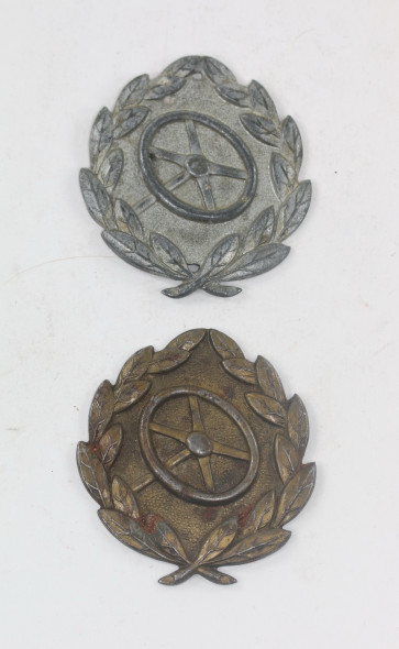 2 Kraftfahrerbewährungsabzeichen Bronze und Silber - Militaria-Berlin