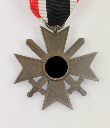 Kriegsverdienstkreuz 2. Klasse mit Schwertern - Militaria-Berlin