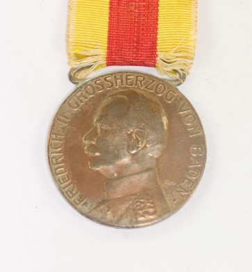  Baden, Silberne Verdienstmedaille Friedrich II. - Für Verdienst (Buntmetall) - Militaria-Berlin