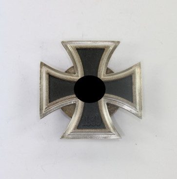  Eisernes Kreuz 1. Klasse 1939, Hst. L/16, an Schraubscheibe - Militaria-Berlin