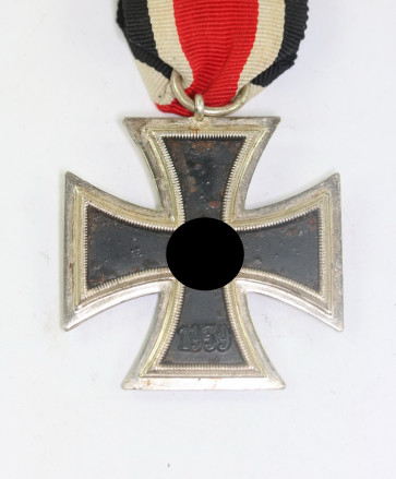  Eisernes Kreuz 2. Klasse 1939, Hst. 106 (Brüder Schneider A.G., Wien) - Militaria-Berlin