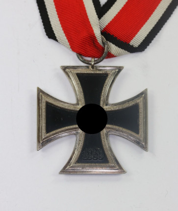  Eisernes Kreuz 2. Klasse 1939, Hst. 113 (Hermann Aurich, Dresden) - Militaria-Berlin