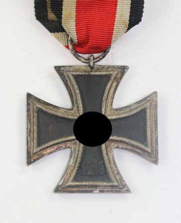  Eisernes Kreuz 2. Klasse 1939, Hst. 25 (Arbeitsgemeinschaft der Graveur-, Gold- und Silberschmiedeinnungen, Hanau am Main) - Militaria-Berlin