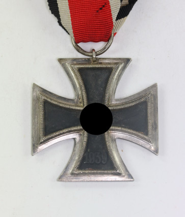  Eisernes Kreuz 2. Klasse 1939, Hst. 25 (Arbeitsgemeinschaft der Graveur-, Gold- und Silberschmiedeinnungen, Hanau am Main) - Militaria-Berlin