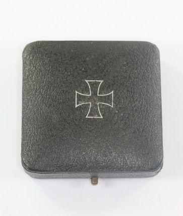  Etui für ein Eisernes Kreuz 1. Klasse 1939 (gewölbter Deckel) - Militaria-Berlin