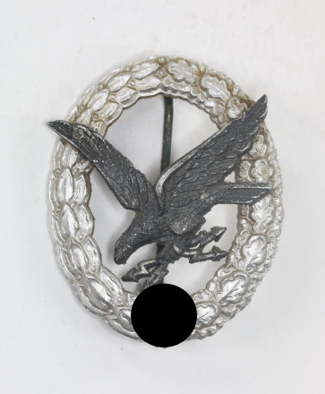 Fliegerschützenabzeichen der Luftwaffe mit Blitzbündel, Hst. A und D.R.G.M., Aluminium - Militaria-Berlin