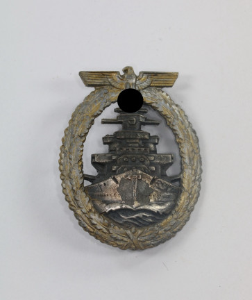  Flottenkriegsabzeichen, Hst. Schwerin Berlin (Zink) - Militaria-Berlin