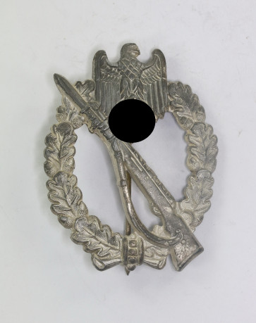  Infanterie Sturmabzeichen in Silber, Hst. W.H. (Wilhelm Hobacher) - Militaria-Berlin