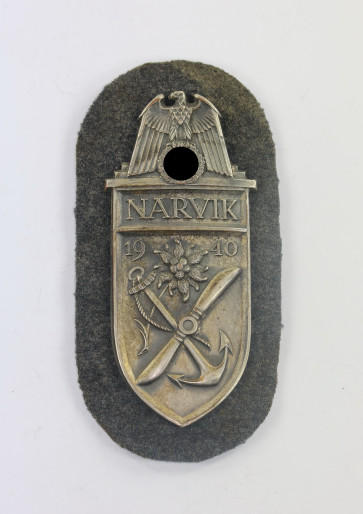  Narvikschild auf Luftwaffenstoff (!), Cupal (!) Typ 1 (!) C.E. Juncker, Berlin - Militaria-Berlin