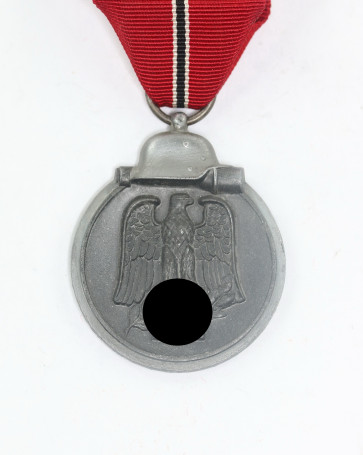  Ostmedaille, Hst. 60, "Winterschlacht im Osten 1941/42" - Militaria-Berlin