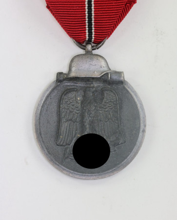  Ostmedaille, Hst. 65 (Klein & Quenzer A.G., Oberstein) - Militaria-Berlin