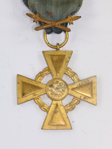   Österreich, Ehrenzeichen der Ehrenlegion 1914-1918 "Pro Patria" mit Schwertern - Militaria-Berlin