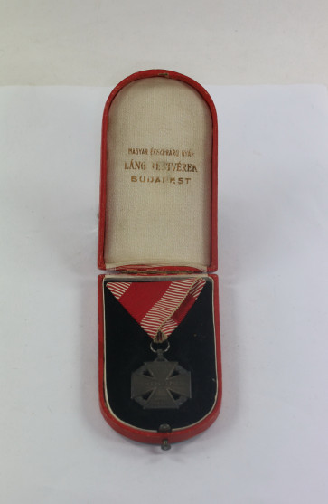 Österreich, Karl-Truppenkreuz, im Etui - Militaria-Berlin