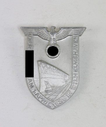 Abzeichen, Der Führer am 1. April 1939 in Wilhelmshaven, Hst. RZM M1/35 (Wächter & Lange, Mittweida) - Militaria-Berlin