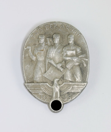 Abzeichen, Tag der Arbeit 1935, Hst. Jul. Bauer Söhne Zella-Mehlis Thür. - Militaria-Berlin